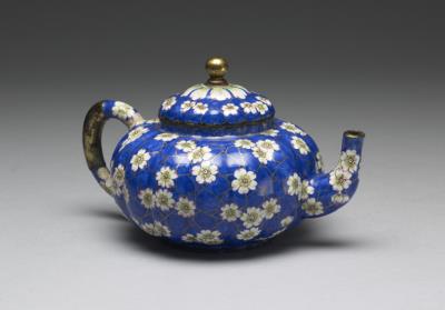 图片[3]-Copper teapot with ice-plum flowers decoration in painted enamels, Qing dynasty, Qianlong reign (1736-1795)-China Archive